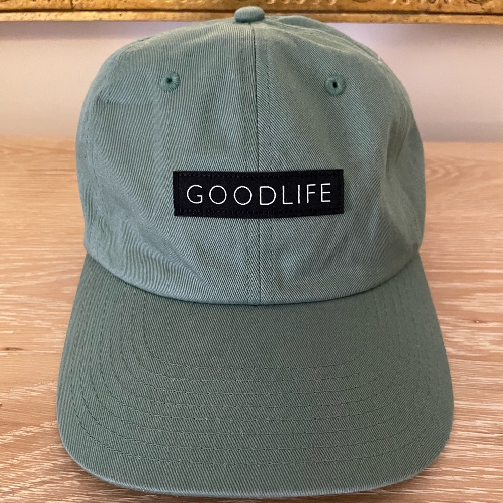 https://goodlifeclothing.com/products/curved-brim-box-logo-hat-midnight